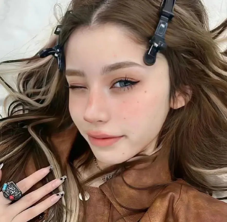 骇故事之禁锢之屋